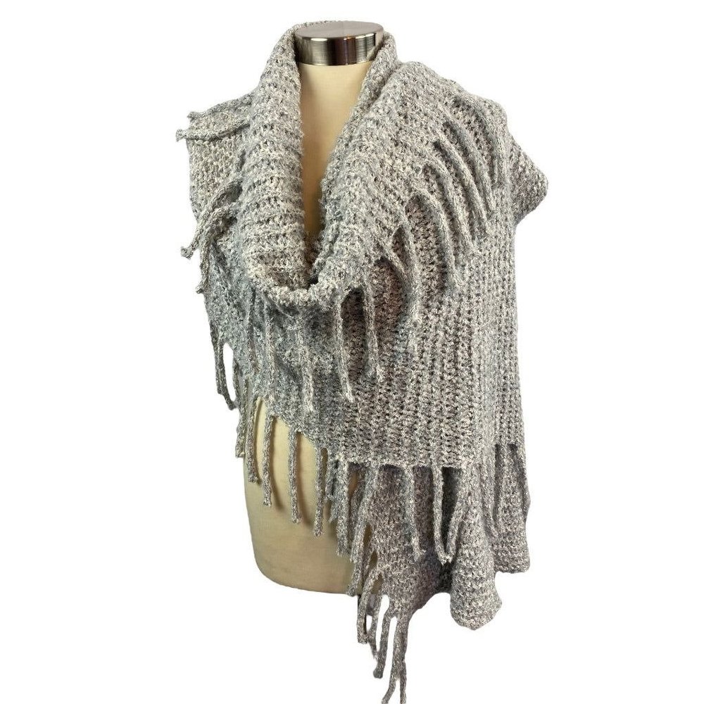 Madison 88 Gray Knit Blanket Scarf Very Soft Fringed 36"x 76"